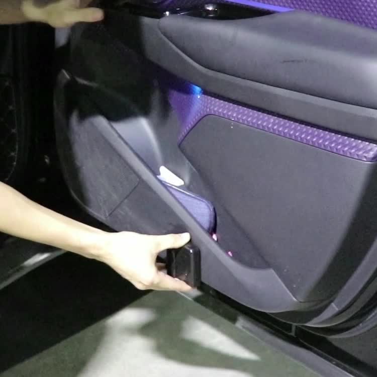 Projetor de Luz de Cortesia Automotiva